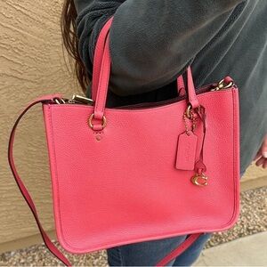 Coach Tyler Carryall